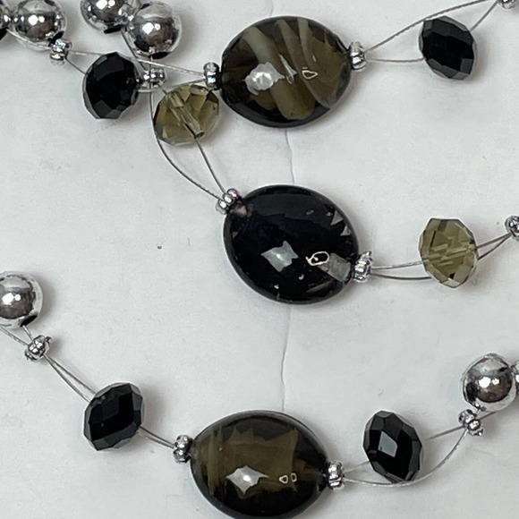 Triple Strand Layered Beaded Necklace Silver Black Green - Picture 3 of 5